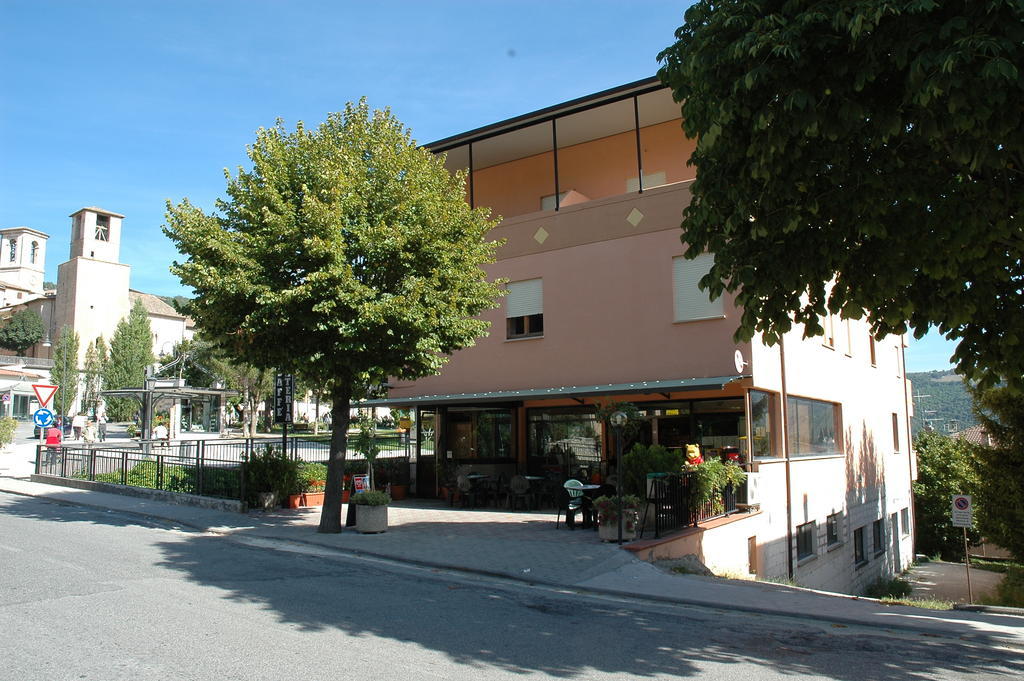 Hotel Il Quadrifoglio Cascia Εξωτερικό φωτογραφία